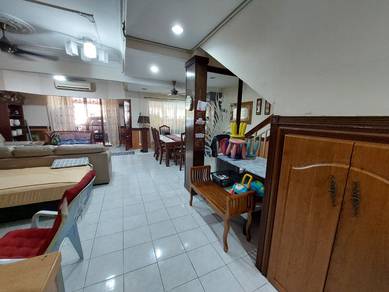 Facing Open Double Storey Terrace House Jalan Cecawi 6 Kota Damansara
