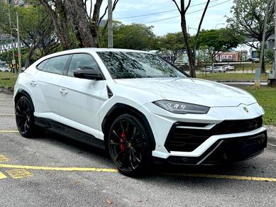RED INTERIOR 641HP V8 Lamborghini URUS 4.0