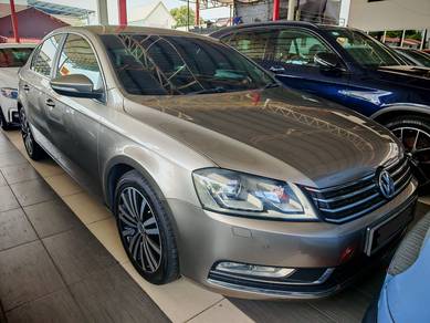 Volkswagen PASSAT 1.8 TSI (CKD) (A)