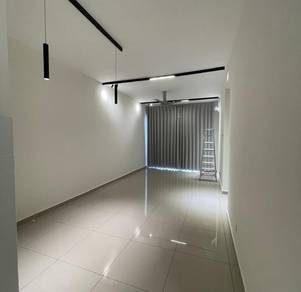 Laman Sari Partly Furnished Key on hand low floor carpark