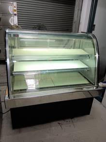 Used-Curved Glass Cake Display Showcase