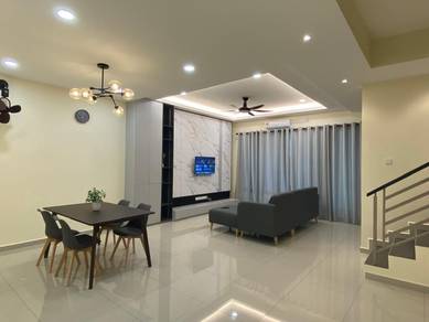 Botani Lapangan Hartamas Double Storey House Fully Furnished