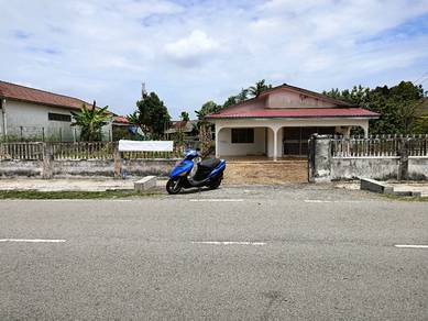Tanah dan Rumah Di Kg. LBJ
