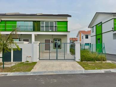Rumah Endlot Menghadap Padang Teres 2 tingkat Taman Scientex Jasin