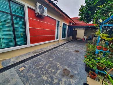 Freehold Cornerlot Semi D 1 Tkt Tmn Bukit Larang Indah Telok Mas