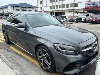 Mercedes Benz C200 2.0 AMG LINE (A)