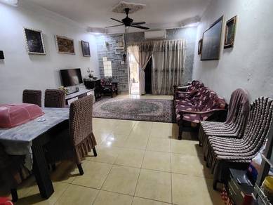 First home buyer! Renovated Bandar Baru Permas Jaya  2-Storey Low-Cost