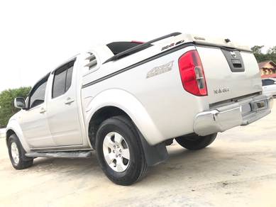 Nissan NAVARA 2.5SE 4WD(M)LEATHER SEAT/FULL CANOPY