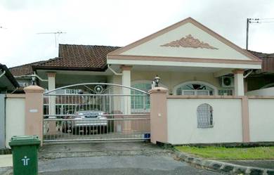 Single Storey Semi Detached For Sale at Pheonix Garden near Sunny Hill