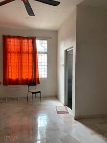 Good Condition Bandar Bukit Raja Klang 1 Sty Endlot with land for Sale