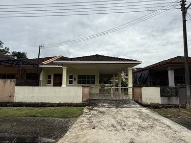 Bt 11,Jln Borneo height@Single storey Semi-D
