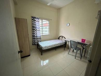 Room-for-rent-Lumut-Perak