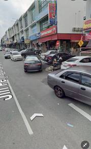 Bandar dato onn perjiranan 15 ground floor end lot facing main road