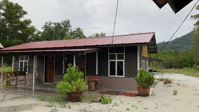 Room-for-rent-Lumut-Perak
