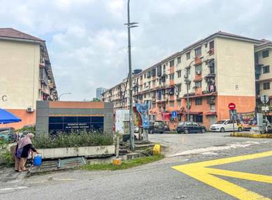 Taman Universiti / Skudai / Johor Bahru / CIQ / Tuas