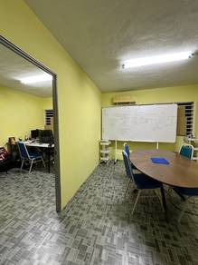 [ BELOW MARKET VALUE / RENOVATED ] 3sty House Taman Daya For Sale