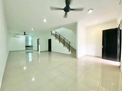 NICE UNIT ‼️CHEAPeST ‼️DOUBLE STOREY BANGI AVENUE 2