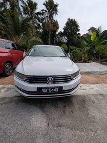Volkswagen PASSAT 1.8 TSI COMFORTLINE (CKD)