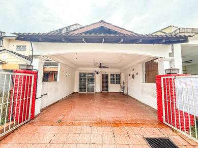 RENOVATED Double Storey Terrace House Puncak Alam