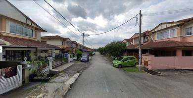 Taman prima saujana | End lot with land | 2 Storey | Fully Reno&Extend