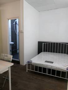 Room 206 @ 2 Storey Shop Hotel,Chow Kit -near LRT/HKL/IJN -Ready unit