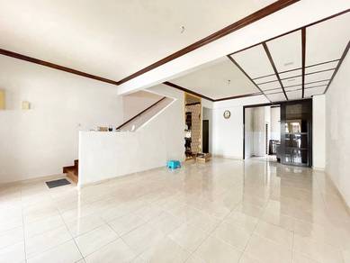 Double Storey Terrace, Alam D’16, Seksyen 16, Shah Alam