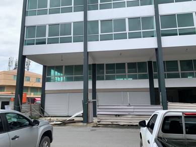 Prime Commercial Building in Putatan – For Rent