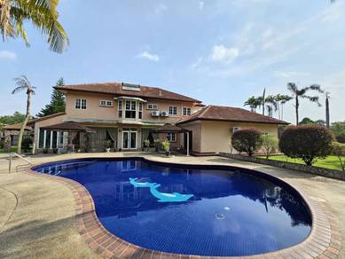 Country Heights Kajang Nice Renovation 2 Storey Bungalow for sale