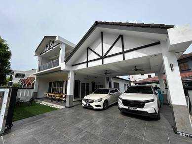 CORNER LOT 🔥  2 Storey Terrace Jalan Platinum Seksyen 7, Shah Alam