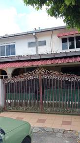 Rumah TERES 2 TINGKAT TAMAN CENDERAWASIH KUANTAN (BELAKANG MASJID)