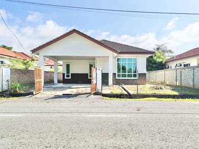 ((MURAH 4 BILIK)) Bungalow Single Storey Taman Tasik Senangin Lenggeng