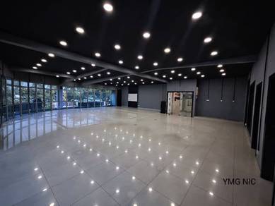 Bandar Bukit Tinggi Klang Office Space 40x75 Reno Good Condition Rent