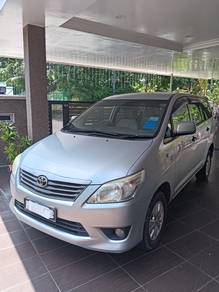 Toyota INNOVA 2.0 E (M)