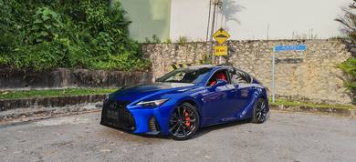 Lexus IS300 2.0 F-SPORT 2024