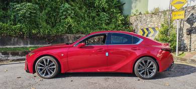 Lexus IS300 2.0 F-SPORT 11000km