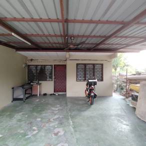 Single Storey END LOT House with Land, Taman Bersatu, Batu 17, Rawang