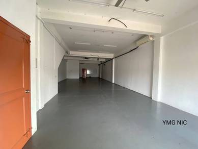 BANDAR BOTANIC KLANG 2 Storey Shoplot 22x75 with Airconds For Rent