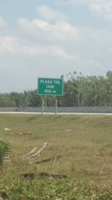 TANA PERTANIAN Di PARIT MAHANG, IJOK - SEBELAH LATAR HIGHWAY