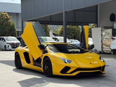 Lamborghini AVENTADOR S LP740-4 (A) 6.5 V12