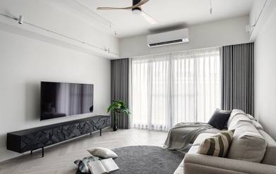 RM 1K / mth ! Best Invest Freehold 2 Room 2 CP Subang Airport, Elmina