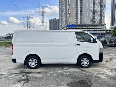 Toyota HIACE PANEL VAN FULL SERVICE FULL LOAN