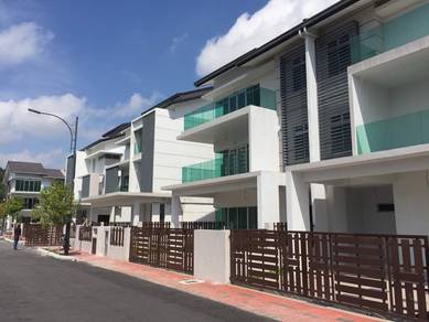 Kajang 3 storey Semi-Detached House - 1080 Residence Kajang