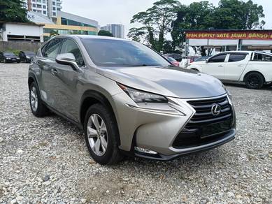Lexus NX200 2.0 T PREMIUM (A)