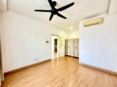 RENOVATED!! 2 Parkings Semarak Taman Raintree, Batu Caves