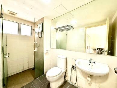 RENOVATED!! 2 Parkings Semarak Taman Raintree, Batu Caves