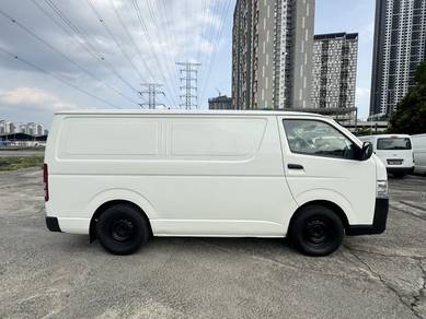 2015 Toyota Hiace Panel Van LOAN TINGGI