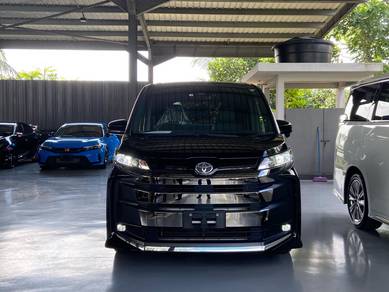 Toyota NOAH SZ 7 SEATER HIGH SPEC!!
