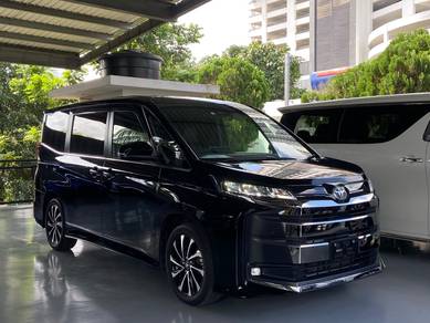 Toyota NOAH SZ 7 SEATER HIGH SPEC!!