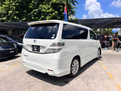 Toyota VELLFIRE 2.4 (AUTO)