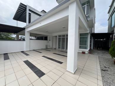 Cluster House @ Kempas Utama 4 + 1 Bed Fully Furnished Setia Tropika